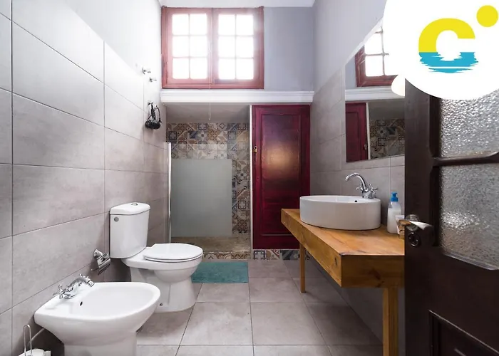 Πανσιόν Casa Canaria Beautiful In Canteras 3*